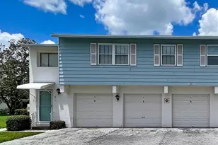 3212 38th Way S, Saint Petersburg, FL 33711 - Photo 2