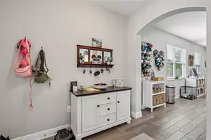 8210 Mallow Mirror Ln, Land O Lakes, FL 34637 - Photo 8