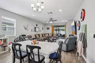 8210 Mallow Mirror Ln, Land O Lakes, FL 34637 - Photo 18