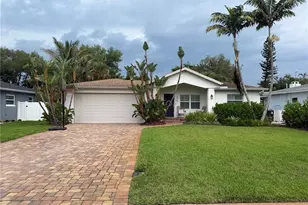 370 Foster Ln, Belleair, FL 33756 - Photo 1