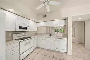 1400 Water View Dr W, Largo, FL 33771 - Photo 12