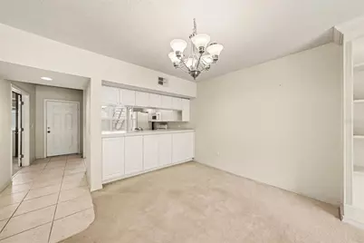 1400 Water View Drive W #102, Largo, FL 33771 - Photo 10