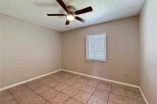 912 Shangri La Dr, Seffner, FL 33584 - Photo 22