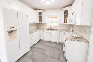 3815 W North B St, Tampa, FL 33609 - Photo 6