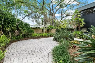 410 Montrose Ave, Temple Terrace, FL 33617 - Photo 58
