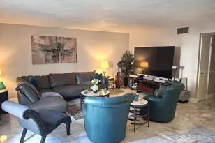 1257 Drew St, Clearwater, FL 33755 - Photo 4
