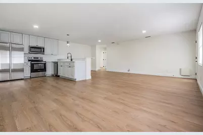 8317 N Marks Street, Tampa, FL 33604 - Photo 6