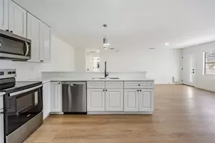8317 N Marks St, Tampa, FL 33604 - Photo 8