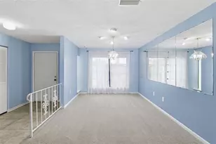8307 Vallejo Pl, Tampa, FL 33614 - Photo 4