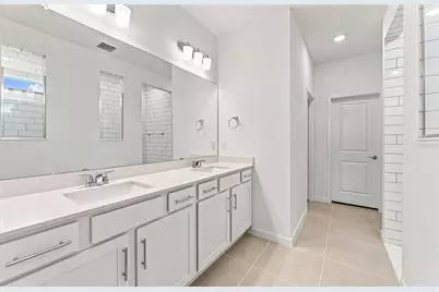33335 Herds Hallow Way, Wesley Chapel, FL 33545 - Photo 8