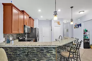 1511 Trailwater St, Ruskin, FL 33570 - Photo 10