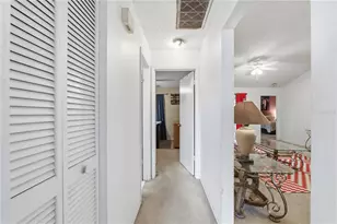 1723 Tarah Trace Dr, Brandon, FL 33510 - Photo 16
