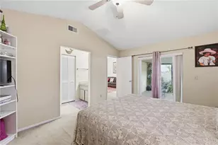 1723 Tarah Trace Dr, Brandon, FL 33510 - Photo 12