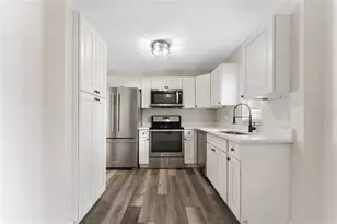1922 23rd St S, Saint Petersburg, FL 33712 - Photo 10