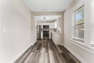 1922 23rd St S, Saint Petersburg, FL 33712 - Photo 6