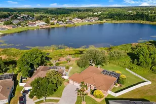 1739 Leichester Ct, Lutz, FL 33549 - Photo 2
