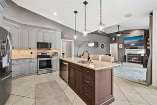1739 Leichester Ct, Lutz, FL 33549 - Photo 18