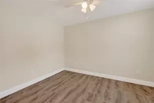 2080 Douglas Ave, Clearwater, FL 33755 - Photo 16
