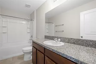36101 Stable Wilk Ave, Zephyrhills, FL 33541 - Photo 16