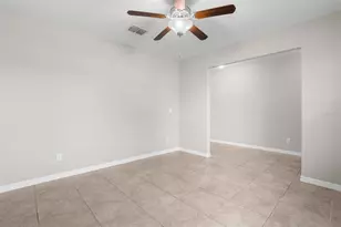 36101 Stable Wilk Ave, Zephyrhills, FL 33541 - Photo 16
