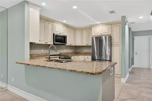 9050 Park Blvd, Seminole, FL 33777 - Photo 14