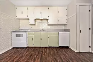 1418 E Powhatan Ave, Tampa, FL 33604 - Photo 10