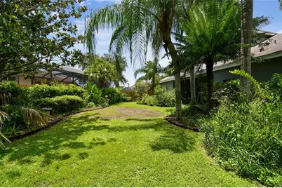 10502 Castleford Way, Tampa, FL 33626 - Photo 38