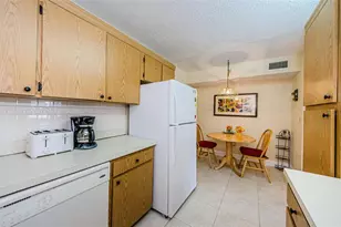1151 Pine Ridge Cir W, Tarpon Springs, FL 34688 - Photo 18