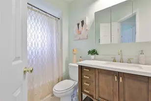 8715 Hampden Dr, Tampa, FL 33626 - Photo 32