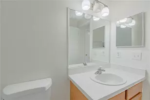 13538 Embassy Park Ct, Dade City, FL 33525 - Photo 26
