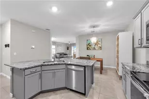 32313 Lexington St, Wesley Chapel, FL 33543 - Photo 8