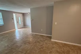 10925 Piccadilly Rd, Port Richey, FL 34668 - Photo 6