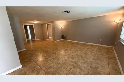 10925 Piccadilly Road, Port Richey, FL 34668 - Photo 8