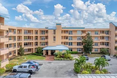4530 Pinebrook Circle #208, Bradenton, FL 34209 - Photo 4