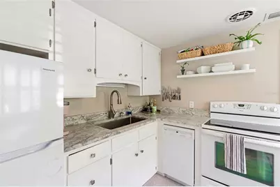 652 Lexington Street, Dunedin, FL 34698 - Photo 12