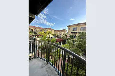 5213 Beach Breeze Court, Tampa, FL 33609 - Photo 16