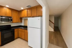 9410 Charlesberg Dr, Tampa, FL 33635 - Photo 2