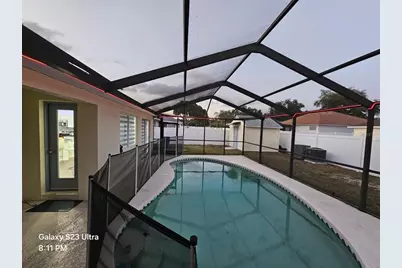 2256 Towering Oaks Circle, Seffner, FL 33584 - Photo 2