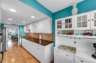 622 Edgewater Dr, Dunedin, FL 34698 - Photo 14