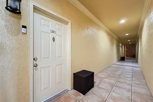 4323 Bayside Village Dr, Tampa, FL 33615 - Photo 6