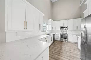 2619 W St Conrad, Tampa, FL 33607 - Photo 14