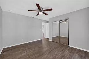 10760 62nd Ave, Seminole, FL 33772 - Photo 24