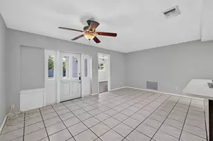 10760 62nd Ave, Seminole, FL 33772 - Photo 20