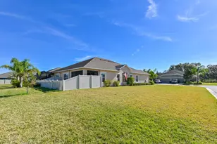 13529 Crest Lake Dr, Hudson, FL 34669 - Photo 4