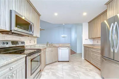 818 McCallister Avenue, Sun City Center, FL 33573 - Photo 8