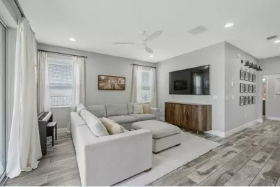 6135 Voyagers Place, Apollo Beach, FL 33572 - Photo 8