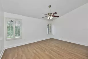 14651 Village Glen Cir, Tampa, FL 33618 - Photo 24