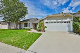14651 Village Glen Cir, Tampa, FL 33618 - Photo 6