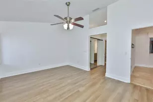 14651 Village Glen Cir, Tampa, FL 33618 - Photo 22