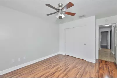 14651 Village Glen Circle, Tampa, FL 33618 - Photo 32